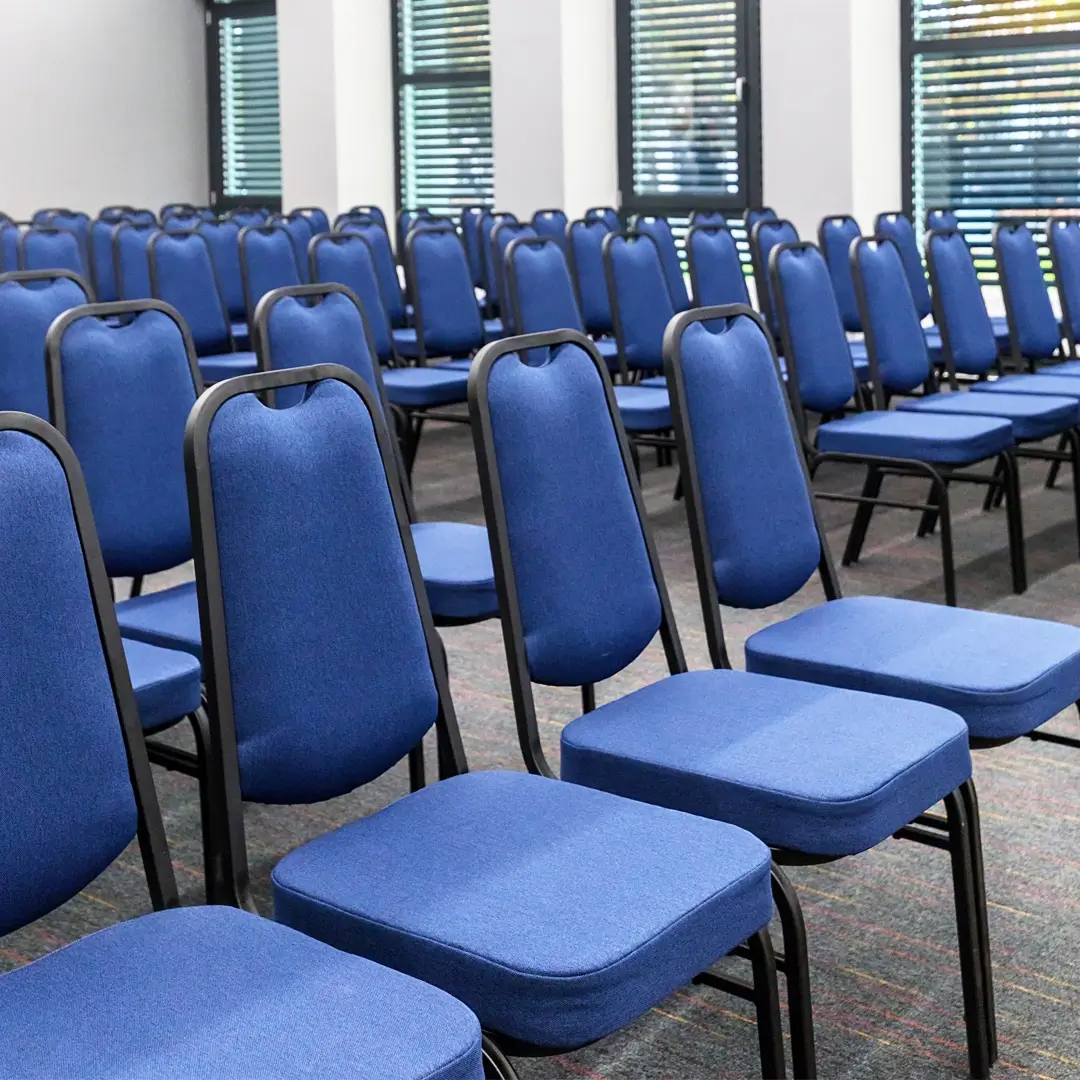 KONFERENČNÍ ŽIDLE
