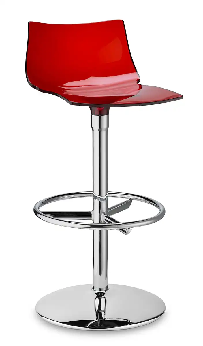 židle s ocelovou konstrukcí